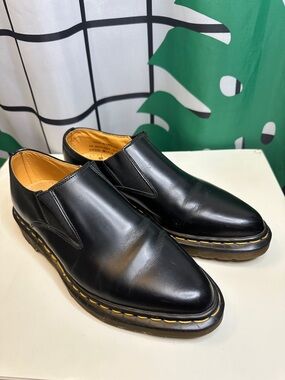 Dr Martens- Pointed Toe Slip-On  Loafers